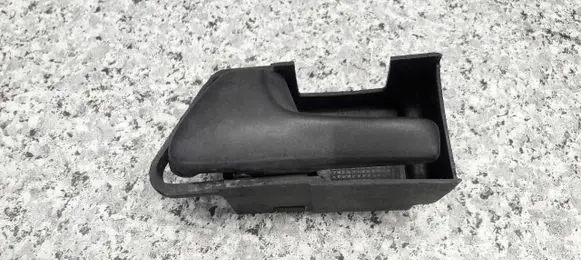 Volkswagen Golf III Front door interior handle 1H0837141
