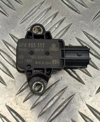 Audi A4 S4 B7 8E 8H Airbag deployment crash/impact sensor 8P0955557