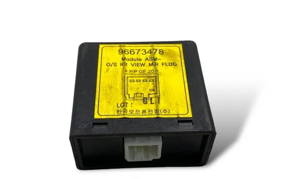 Chevrolet Captiva Wing mirror control module 96673478