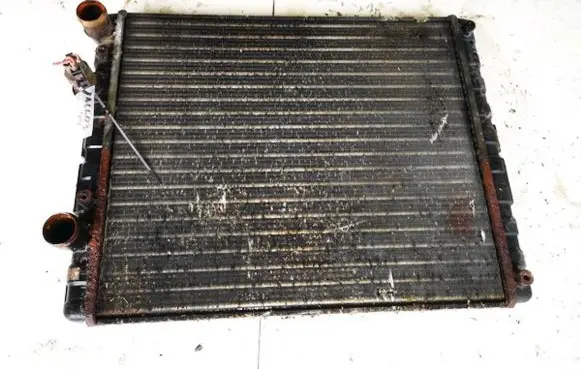 Volkswagen Polo III 6N 6N2 6NF Coolant radiator