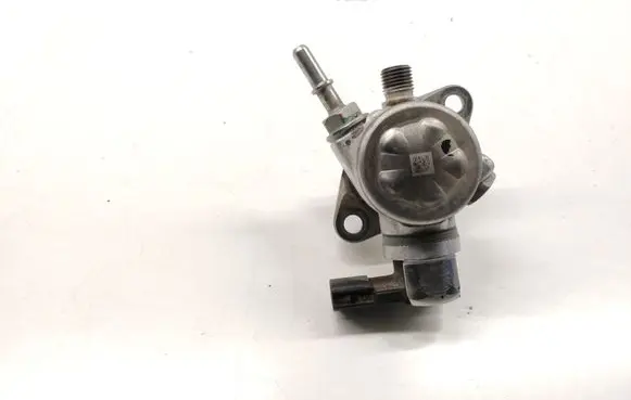 Renault Kangoo II Fuel injection high pressure pump H8201437992