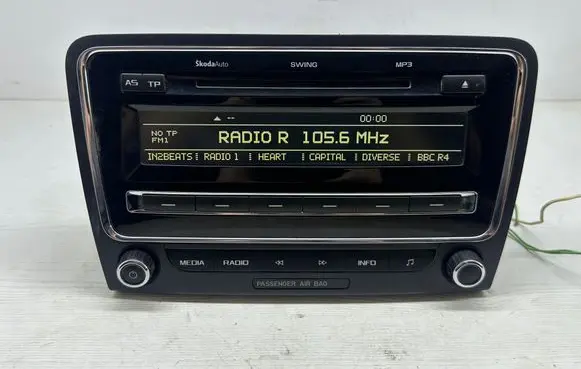 Skoda Superb B6 (3T) Radio/CD/DVD/GPS head unit 3T0035161 7648257360