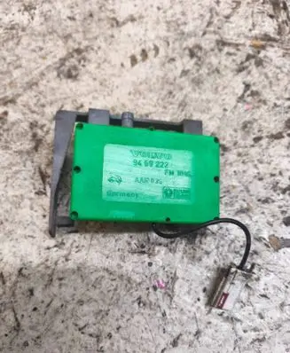 Volvo V70 Aerial antenna amplifier 9459222