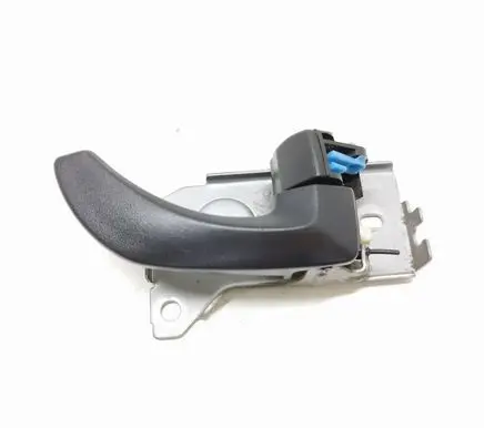 KIA Sorento Front door interior handle J032