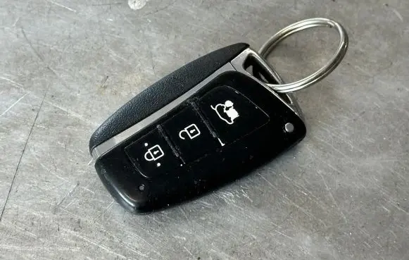 Hyundai Santa Fe Ignition key/card 