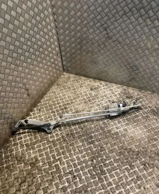 Mercedes-Benz A W169 Front wiper linkage and motor 1698201140 A1698201140
