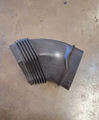 Audi A6 S6 C6 4F Air intake duct part 4F0129739B