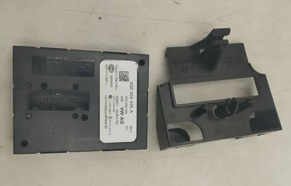 Skoda Fabia Mk3 (NJ) Keyless (KESSY) go control unit/module 5Q0959435A 2016CJZD 42137498