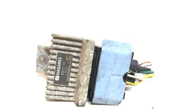 Nissan X-Trail T31 Glow plug pre-heat relay 9640469680A 9640469680