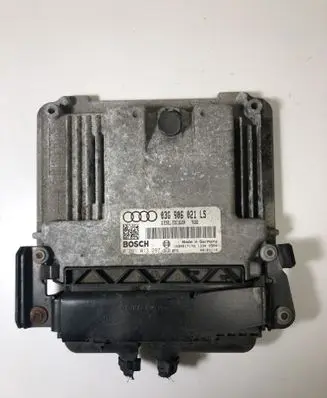 Audi A3 S3 8P Engine control unit/module 03G906021LS 0281013297