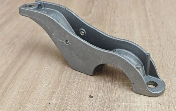 BMW 8 G16 Sway bar bush bracket, front 6861476