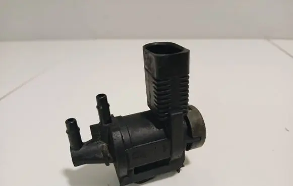 Audi A6 S6 C6 4F Turbo solenoid valve 1K0906283A