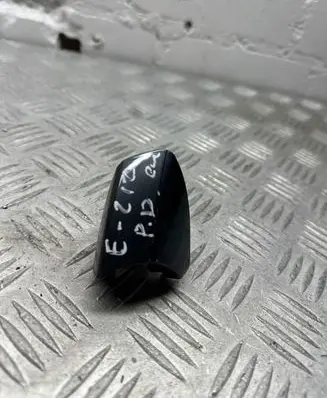 Mercedes-Benz E W212 Front door handle cover A2047600420