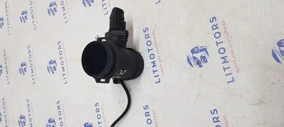 BMW 7 E38 Mass air flow meter 1433565