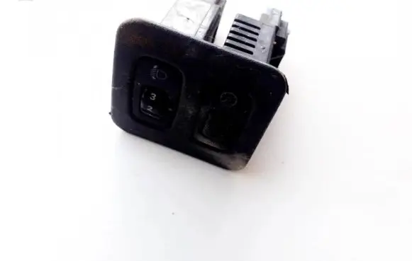 Mitsubishi Pajero Headlight level height control switch MR402645