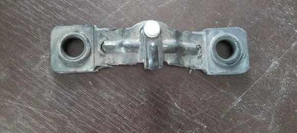 Volkswagen PASSAT B6 Front door lock loop/hook striker 