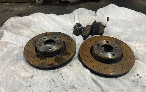 Mercedes-Benz E C207 W207 Front brake disc