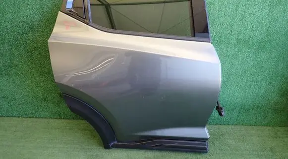 Nissan Juke II F16 Rear door 