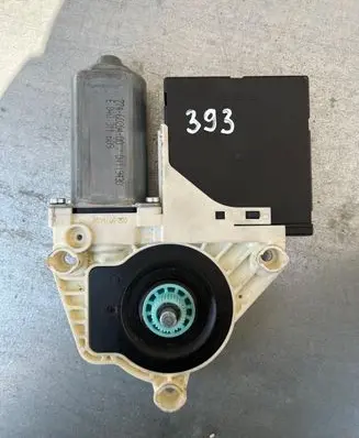 Seat Altea XL Front door window regulator motor 1T0919702A