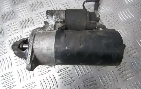 Mercedes-Benz A W168 Starter motor 1005821986
