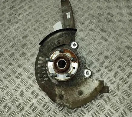 Front wheel hub