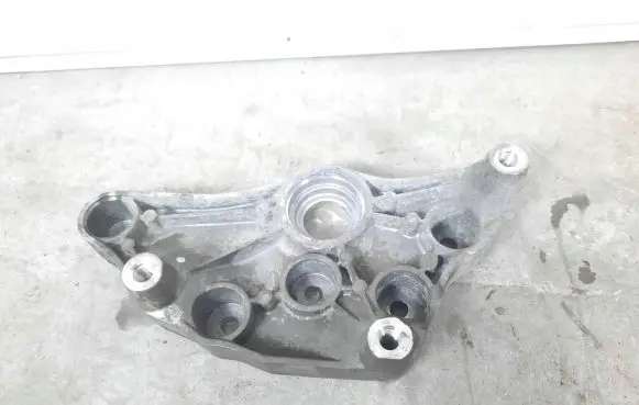 Mercedes-Benz E W213 Front differential bracket A6420140500