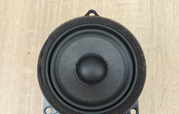 BMW 4 G22 G23 G24 G26 Front door speaker 2622546