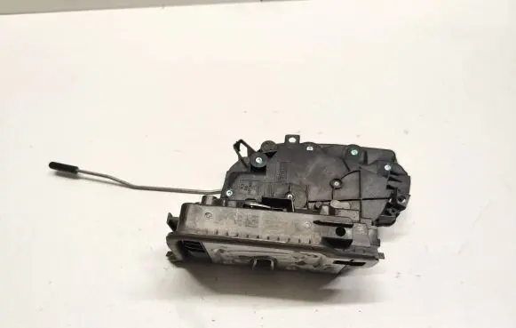 BMW X5 F15 Front door lock 7362790 5121 18427810