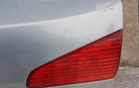 Peugeot 607 Tailgate rear/tail lights