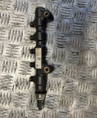 Citroen C4 I Picasso Fuel main line pipe 9654590 934001979 9654592680