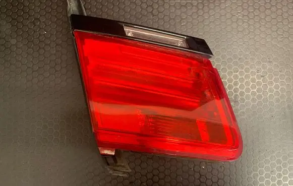 BMW 7 F01 F02 F03 F04 Tailgate rear/tail lights 7182205 HKF01T72LH