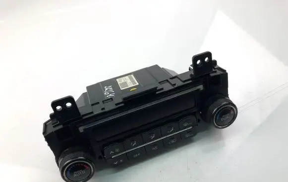 KIA Sportage Interior fan control switch 972503U800