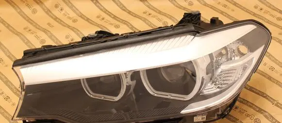 BMW 5 G30 G31 G38 Headlight/headlamp 7439183