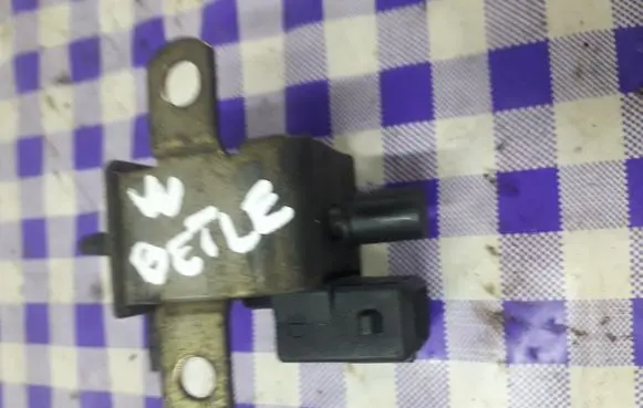 Volkswagen New Beetle Turbo solenoid valve 1C012121H