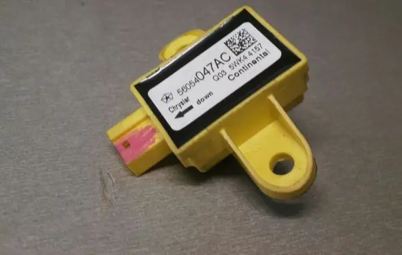 Fiat Freemont Airbag deployment crash/impact sensor 56054047AC 5WK44157