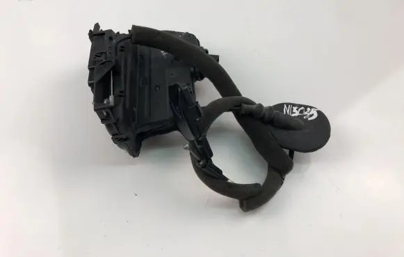 Renault Clio IV Rear door lock 825002104R