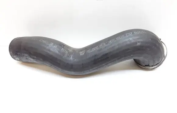 Volvo XC90 Intercooler hose/pipe 31261366