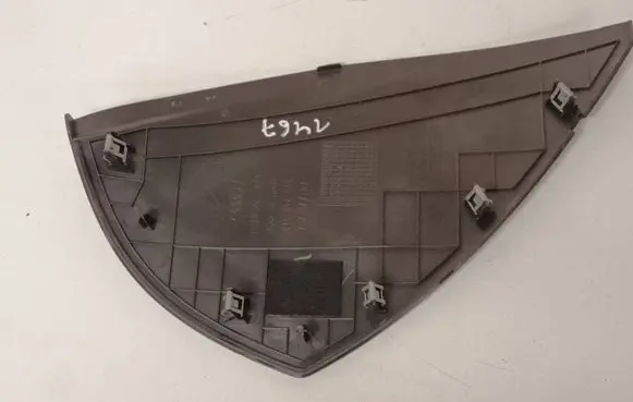 Audi A3 S3 8V Dashboard side end trim 8V0857085 M40010S0010