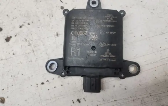 Mitsubishi Outlander Blind spot module A2C7579570000 00B1670200474