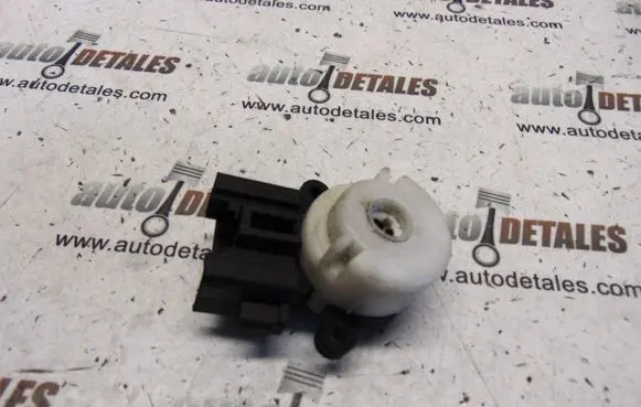 Toyota Avensis T220 Ignition lock contact 