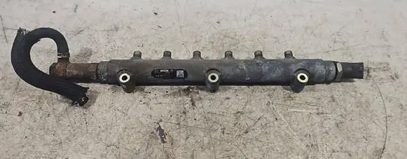 Fuel main line pipe