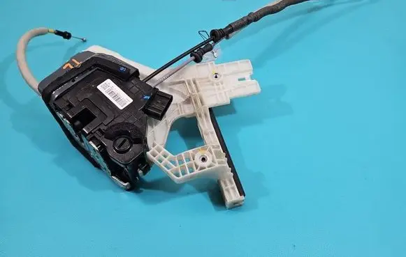Hyundai Elantra VI Rear door lock 81410F2000 IMPRK1518900