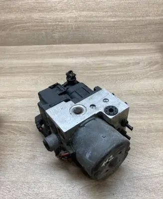 Audi A4 S4 B6 8E 8H ABS Pump 0273004281 8E0614111AB
