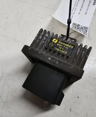 Renault Trafic II (X83) Glow plug pre-heat relay 7700115078