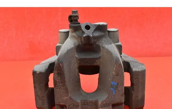 BMW 7 F01 F02 F03 F04 Rear brake caliper
