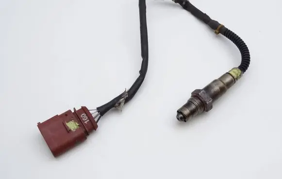 Volkswagen Golf IV Lambda probe sensor 06A906262F 0258006237