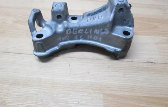 Citroen Berlingo Radiator mount bracket