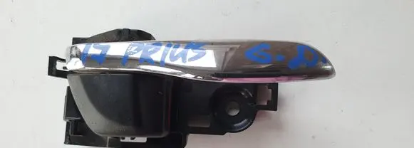 Toyota Prius (XW50) Rear door interior handle
