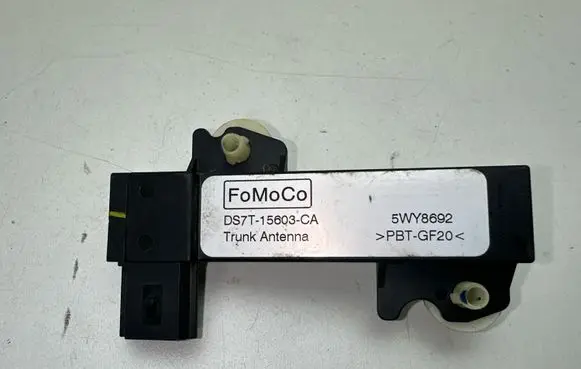 Ford Mustang VI Aerial antenna amplifier DS7T15603CA