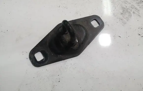 Lancia Musa Front door lock loop/hook striker 